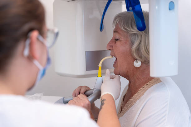 Best Orthodontic Emergency Dentist in Chelsea, MI