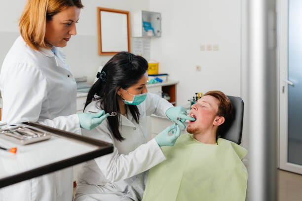 Best Broken or Cracked Tooth Emergency Dentist in Chelsea, MI